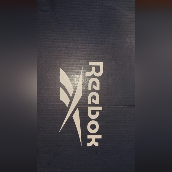 NEW Reebok Club C Sneaker Boots - Picture 2 of 12